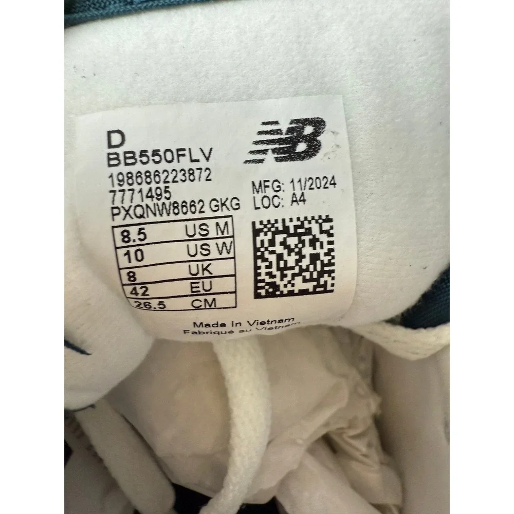 New Balance 550 Green Grey Suede BB550FLV Sneakers Mens 8.5 Womens 10 NEW